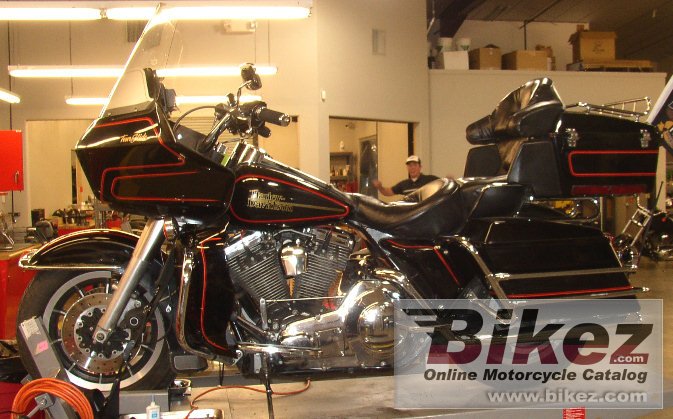 Big nymous user. 1340 electra glide ultra classic picture and wallpaper from Bikez.com